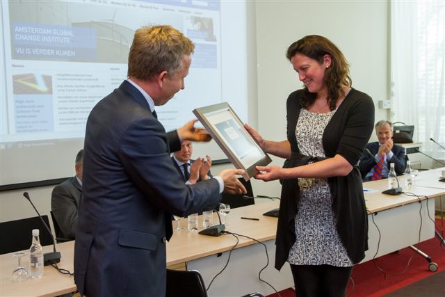 PGO - MC Best Student Award 2013 PGO - MC Best Student Award 2013